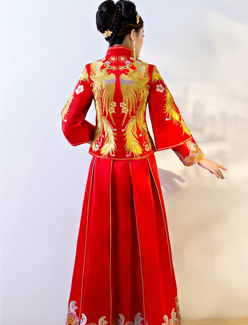 傳統(tǒng)中式禮服，紅色結(jié)婚新娘禮服