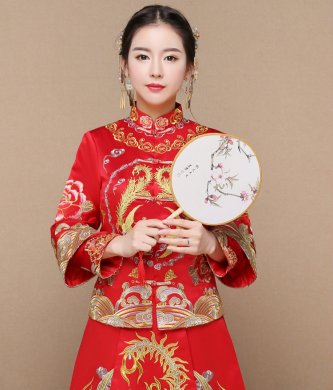 紅色龍鳳褂中式禮服，復(fù)古時(shí)尚中國(guó)風(fēng)新娘禮服