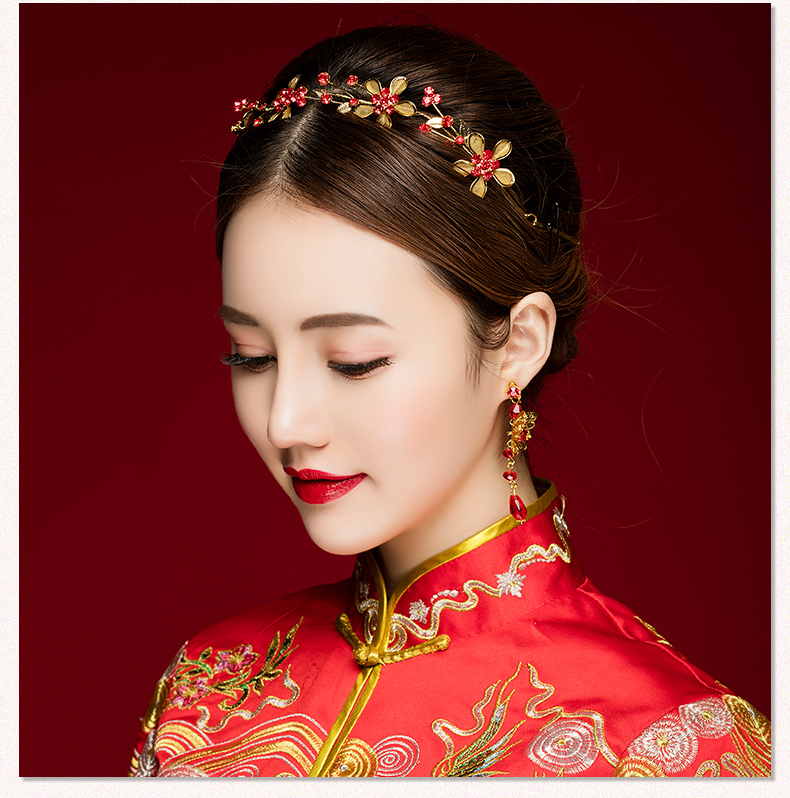 小巧中式敬酒禮服頭飾，金與紅水晶的搭配