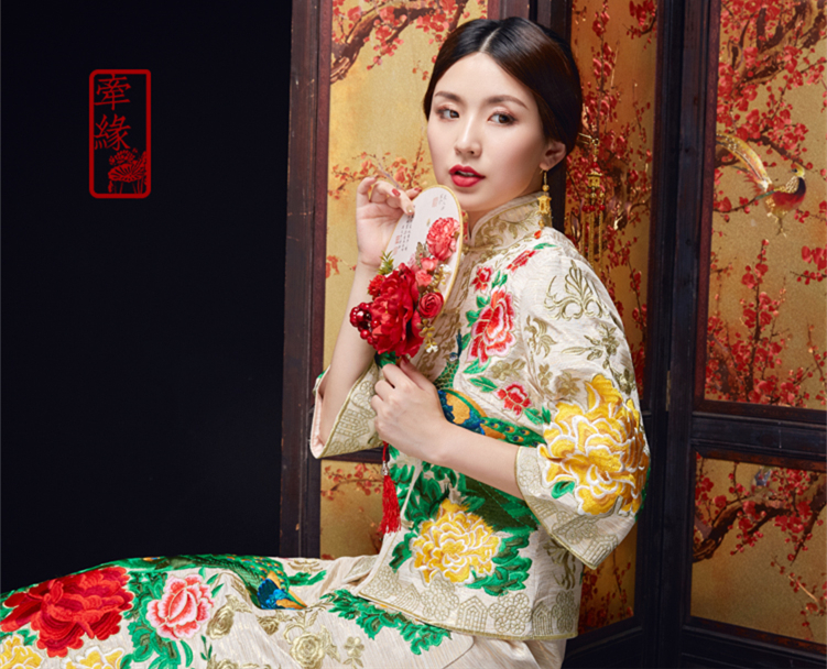 復古中式白色孔雀刺繡禮服，唐裝刺繡精美龍鳳