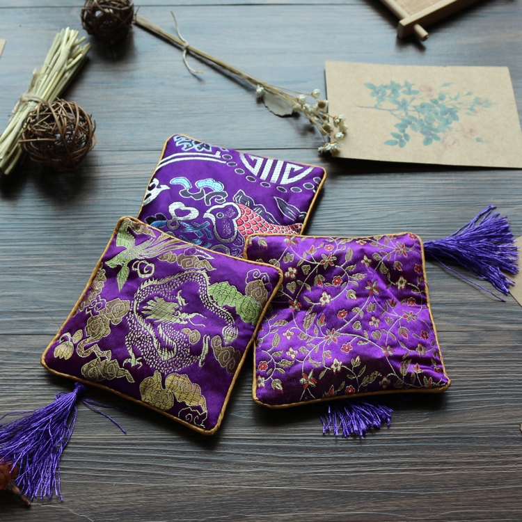 薦古典中國(guó)風(fēng)刺繡荷包手工包