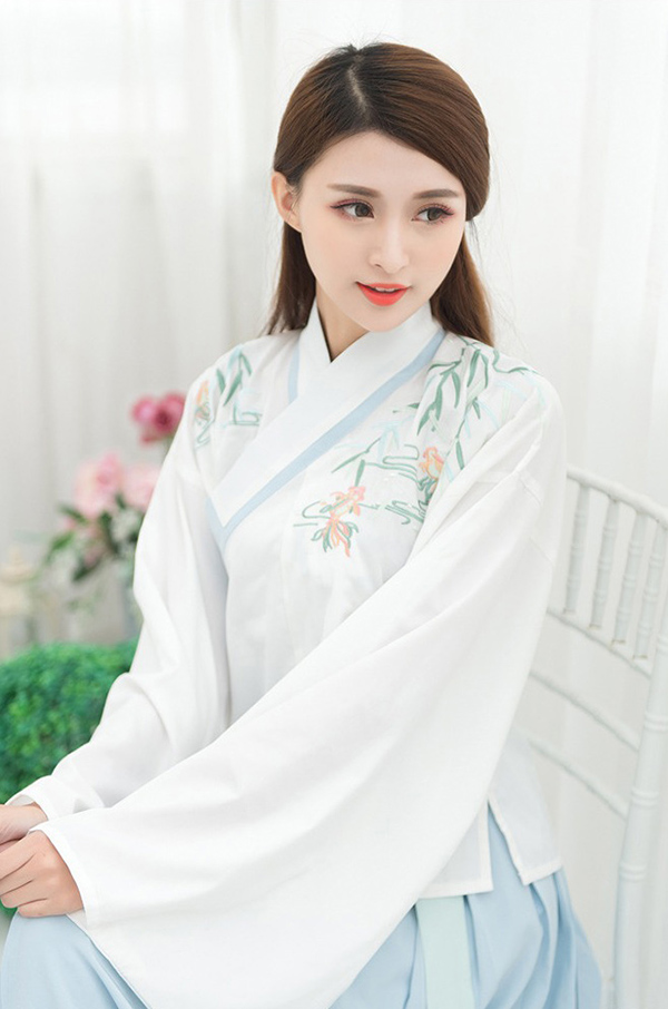 漢服琵琶袖庭葉游鯉繡花交領襖裙衫裙