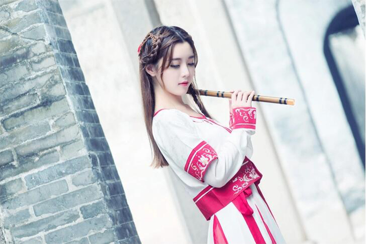 中國(guó)風(fēng)古裝漢元素表演服