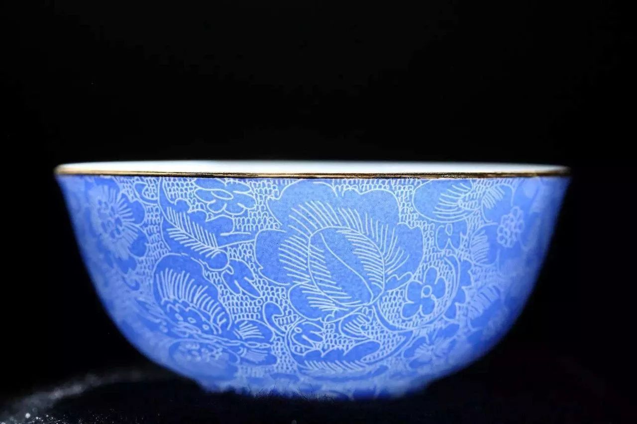 粉彩扒花工藝：細(xì)膩絕妙的陶瓷工藝！