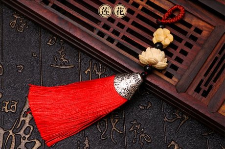 中國(guó)風(fēng)流蘇木雕，年年有余細(xì)膩木雕