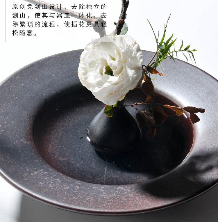 東方插花藝術：創(chuàng)意陶瓷花器中式插花
