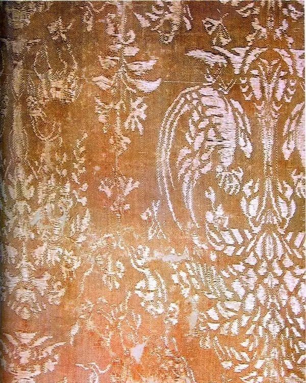 最華麗的傳統(tǒng)花布，《源氏物語(yǔ)》的中國(guó)絲織品