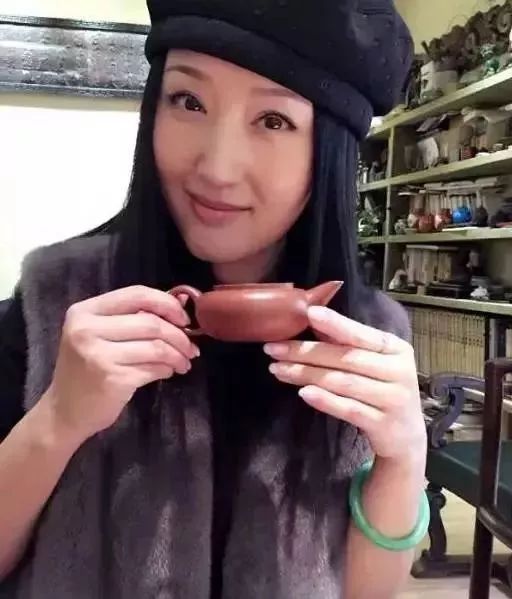 手串怎么戴？左戴玉右戴銀養(yǎng)生更養(yǎng)人！