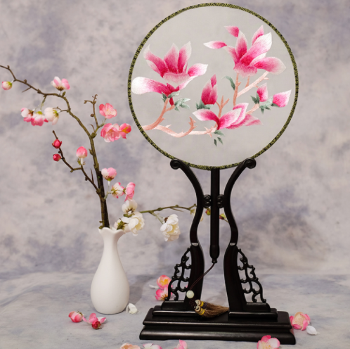 四款雙面繡花中國風團扇，古風宮扇古典扇子圖