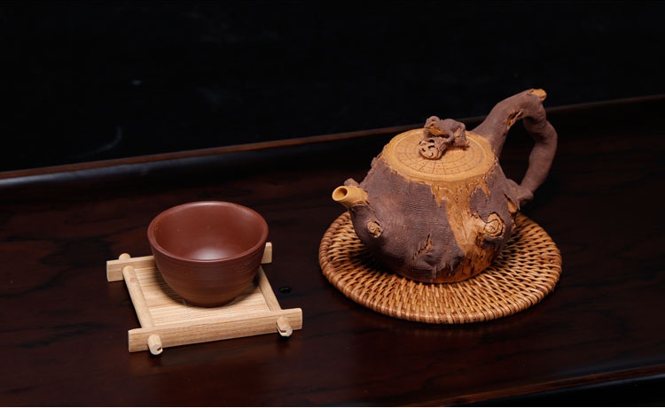 仿木外皮紫砂壺，創(chuàng)意木樁手工雕刻紫砂壺