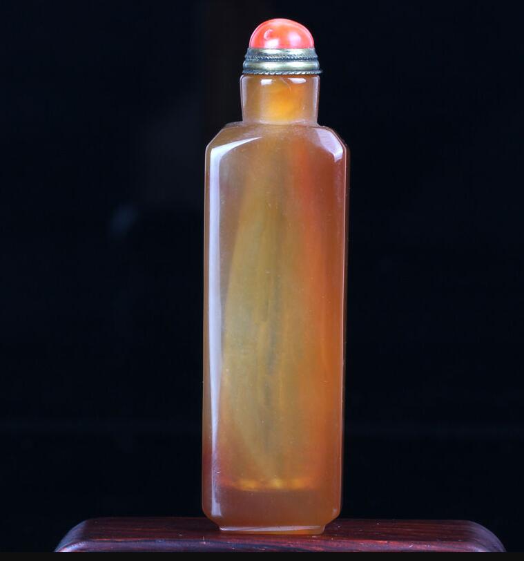 瑪瑙鼻煙壺，帝王心頭的玩物