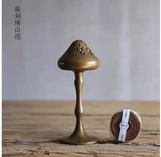 香爐紫煙，出自香爐歸于縹緲