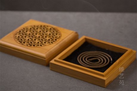 楠竹制鏤空花紋盤(pán)香爐，中式香薰竹香爐