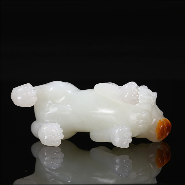 天然籽料真皮獅子手玩件，百獸之王白玉擺件