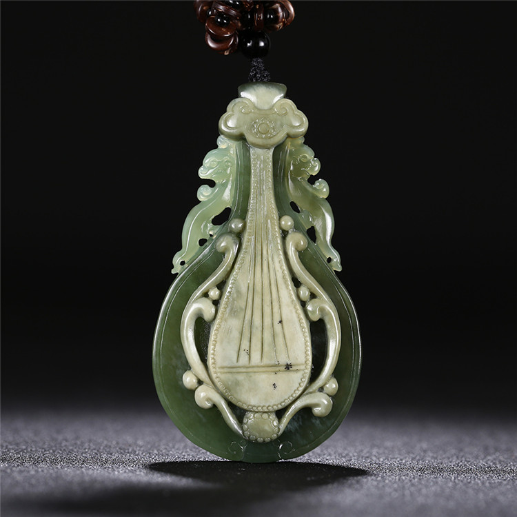精美琵琶如意和田碧玉項(xiàng)鏈，天然玉石掛墜