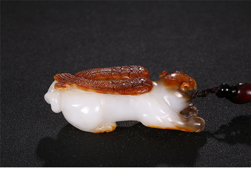 神獸飛虎手把件掛件，天然白玉手玩件玉石小擺