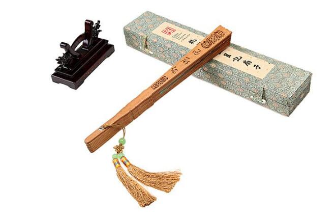中國(guó)風(fēng)檀香山和風(fēng)工藝折扇