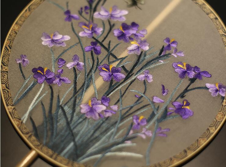 中國風(fēng)刺繡真絲團(tuán)扇