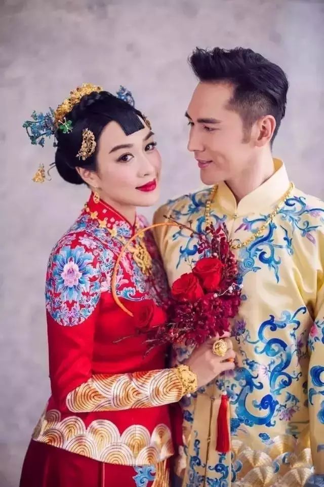 中式婚禮，走心的明星禮服