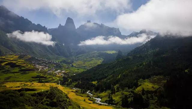 十處優(yōu)美的山水風(fēng)景，錦繡山河如詩(shī)如畫(huà)！