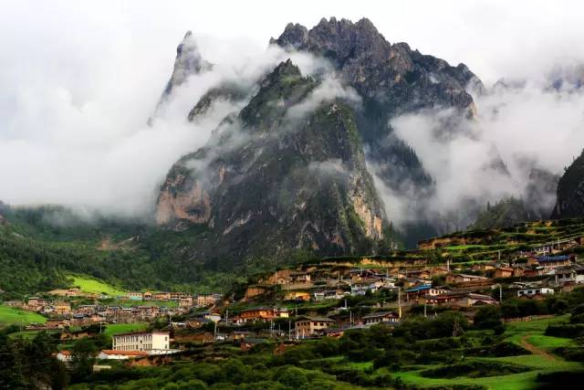 十處優(yōu)美的山水風(fēng)景，錦繡山河如詩(shī)如畫(huà)！