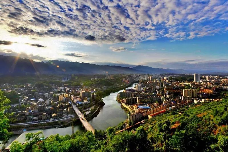 十處優(yōu)美的山水風(fēng)景，錦繡山河如詩(shī)如畫(huà)！