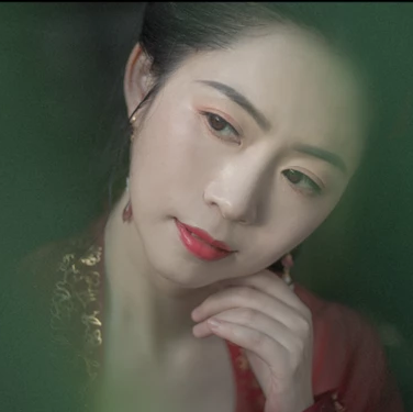 櫻桃紅衣古風頭像，嬌艷美人!
