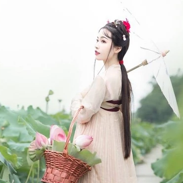 提籃采蓮女生頭像，唯美古風(fēng)真人頭像