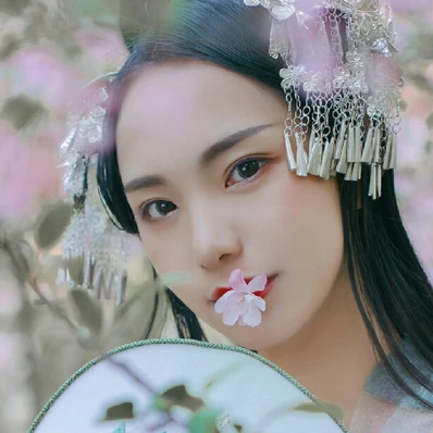 花香滿溢女生頭像，唯美古風(fēng)真人頭像