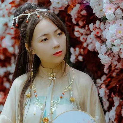 花開(kāi)芬芳女生頭像，唯美古風(fēng)真人頭像