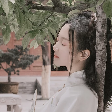 甜美可愛帶傘團(tuán)扇女生頭像，唯美古風(fēng)真人頭像