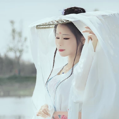 明媚江湖女生頭像，唯美古風(fēng)真人頭像