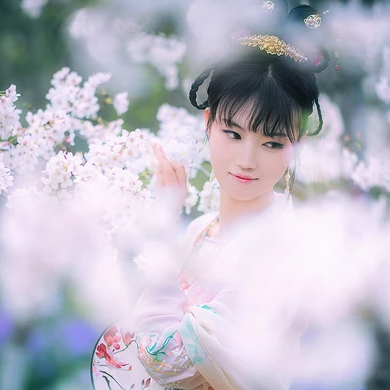 櫻粉清新女生頭像，唯美古風(fēng)真人頭像
