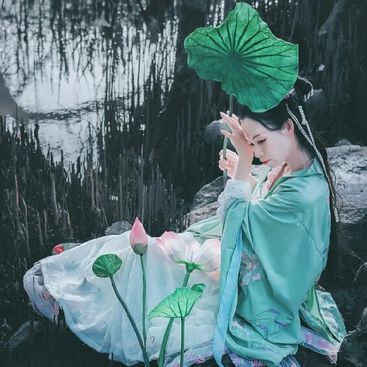 蓮花花開(kāi)女生頭像，唯美古風(fēng)真人頭像
