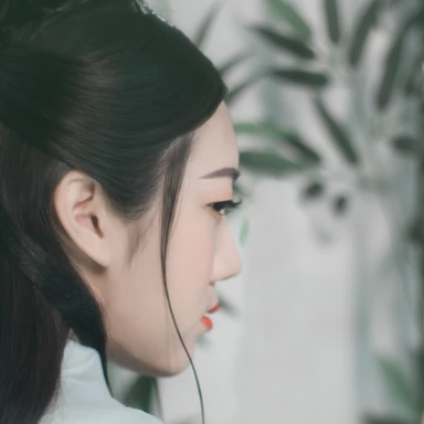文藝清新碧春女生頭像，唯美古風(fēng)真人頭像