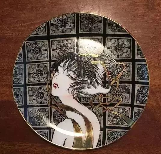 自帶仙氣的手繪插畫，古典與現(xiàn)代的巧妙結(jié)合