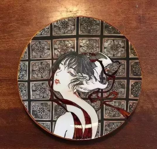 自帶仙氣的手繪插畫，古典與現(xiàn)代的巧妙結(jié)合