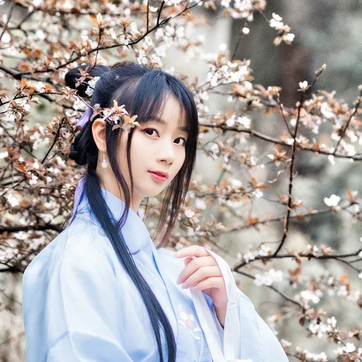 風(fēng)花雪月帶傘女生頭像，唯美古風(fēng)真人頭像