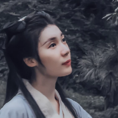 素雅復(fù)古帶傘女生頭像，唯美古風(fēng)真人頭像