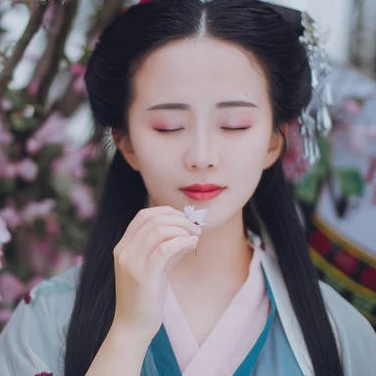 夢花期小清新女生頭像，唯美古風真人頭像