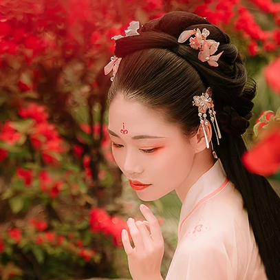 花間佳人帶傘女生頭像，唯美古風(fēng)真人頭像