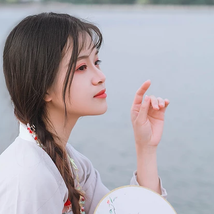 清新淑女持團(tuán)扇女生頭像，唯美古風(fēng)真人頭像