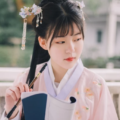 文藝淡雅女生頭像，唯美古風(fēng)真人頭像