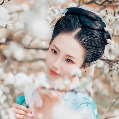 清新梨花芬芳女生頭像，唯美古風(fēng)真人頭像