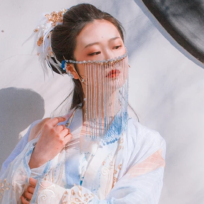 珠簾蒙面女生頭像，唯美古風真人頭像