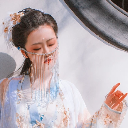 珠簾蒙面女生頭像，唯美古風真人頭像
