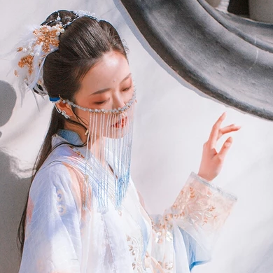 珠簾蒙面女生頭像，唯美古風真人頭像