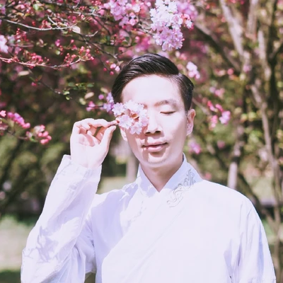 春暖花開男生頭像，唯美古風(fēng)真人頭像