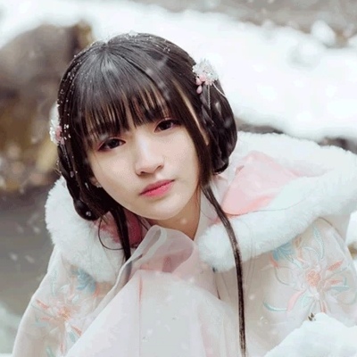 白雪飄落清新氣質(zhì)女生頭像，唯美古風(fēng)真人頭像
