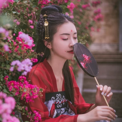 花顏古典氣質(zhì)女生頭像，唯美古風(fēng)真人頭像